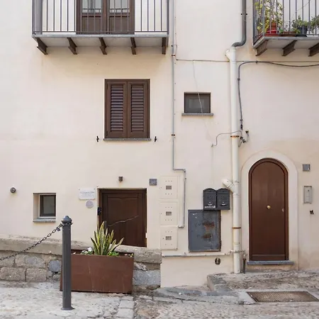 U Scrusciu D'u Mari Luxury Holiday home *